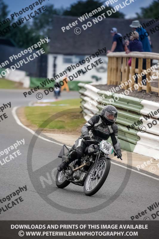 Vintage motorcycle club;eventdigitalimages;mallory park;mallory park trackday photographs;no limits trackdays;peter wileman photography;trackday digital images;trackday photos;vmcc festival 1000 bikes photographs